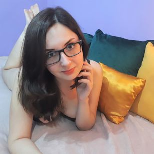 Model - LeilaBlissXO sexy