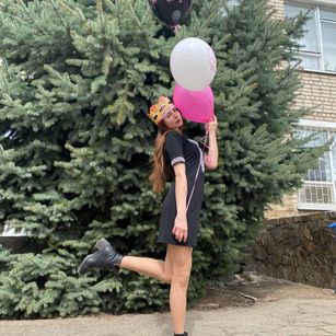 Model - Alinasweetgirl boobs