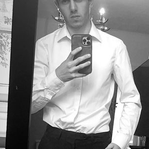 Model - James Addison cum