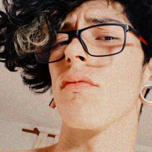 Model - TommyLongXXX kinky