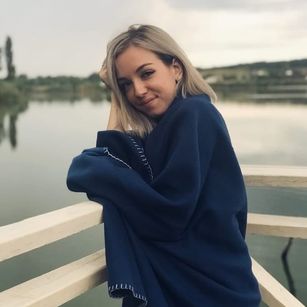 Model - SweetNastyy Blonde