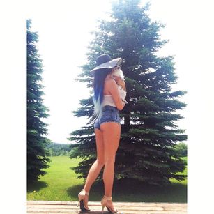 Model - Destiny Dee 10