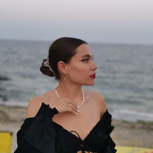 Model - EvetoLove petite