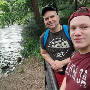 Model - Simon and David cum