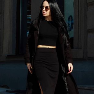 Model - Cherry pussypiersing