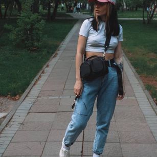 Model - Cherry nipplepiercing