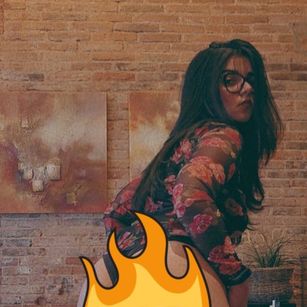 Model - PassionChannel EXHIBITIONIST