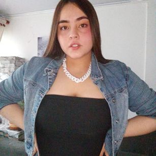 Model - Yiset Gozanles slave