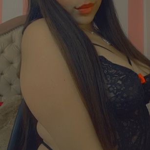 Model - Natasha squirt