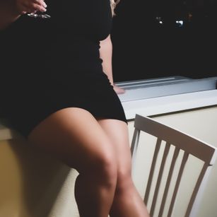 Model - MonixMoon HD