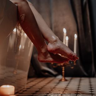 Model - Supreme Domina footfetish