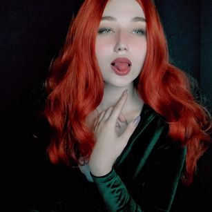 Model - MissLilyy young