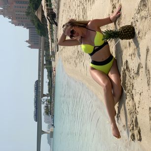 Model - raysa cumshow