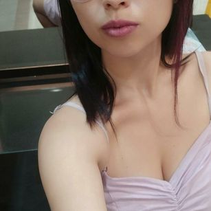 Model - Kimi Horny teen