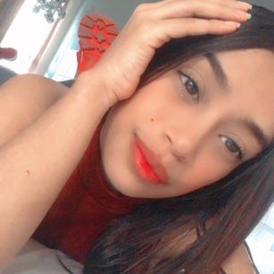 Model - Mary Scott joi