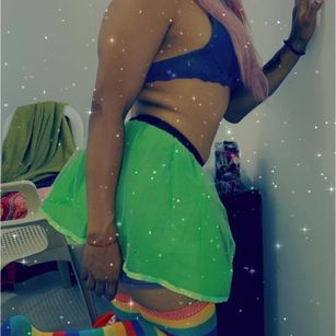 Model - dominant_cock feet