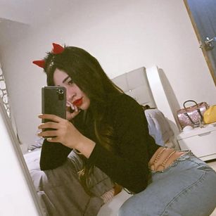 Model - isabella york beautiful