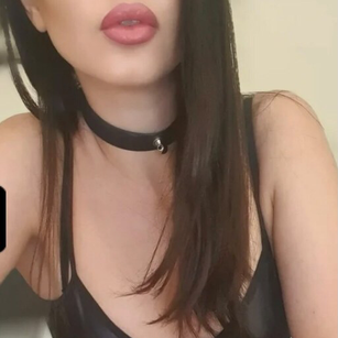 Model - BlackQueen69 heels