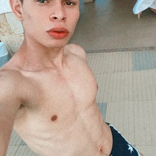 Model - Alejandro twink muscle