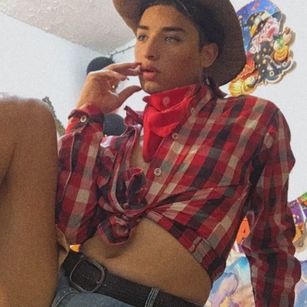 Model - chris windsor slave