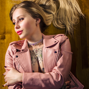 Model - MinnyCooper fetish