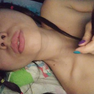 Model - Kimi Horny creampie