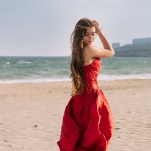 Model - HotMia boobs