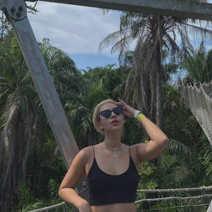 Model - AlisaSmith blowjob