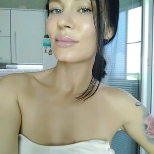 Model - Platina blowjob