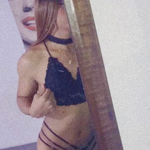 Model - Sarha Miller J. cum