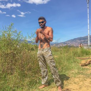 Model - Matty Jones show