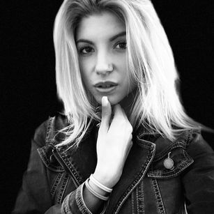 Model - Missy Luv skinny