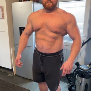 Model - Icelandic Strongman muscular