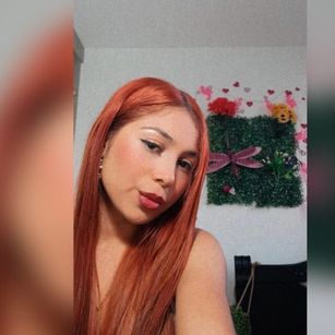 Model - Sweet Cloe bigboobs