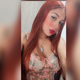 Model - Sweet Cloe young