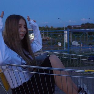 Model - BellaMays 18