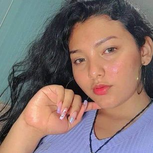 Model - LAURA bigass