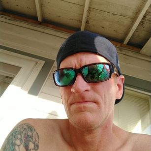 Model - majicdic masturbate