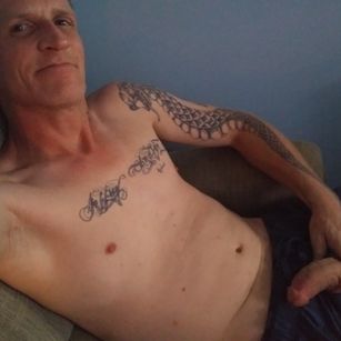 Model - majicdic SoloMale