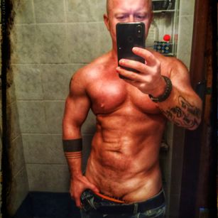 Model - SwingrStarr Muscles