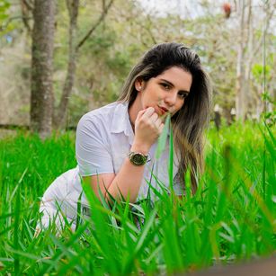 Model - Nina Parker feet