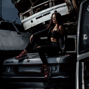 Model - Amelie Fair blowjob