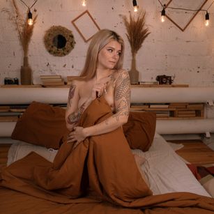 Model - Jia Lava feet