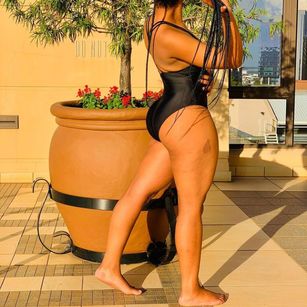 Model - divagal squirt