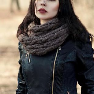 Model - Naomi Raitman   3