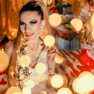 Model - MayaHale dirty