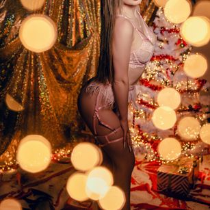 Model - LindaBrynn fetish