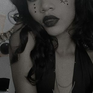 Model - mis annie bigass