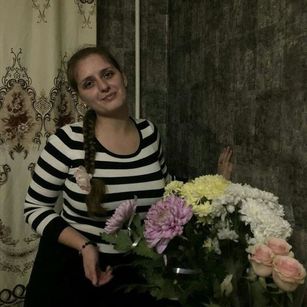 Model - VilaBody dirtytalk