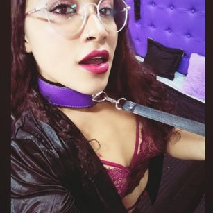 Model - AmelyKent deepthroat